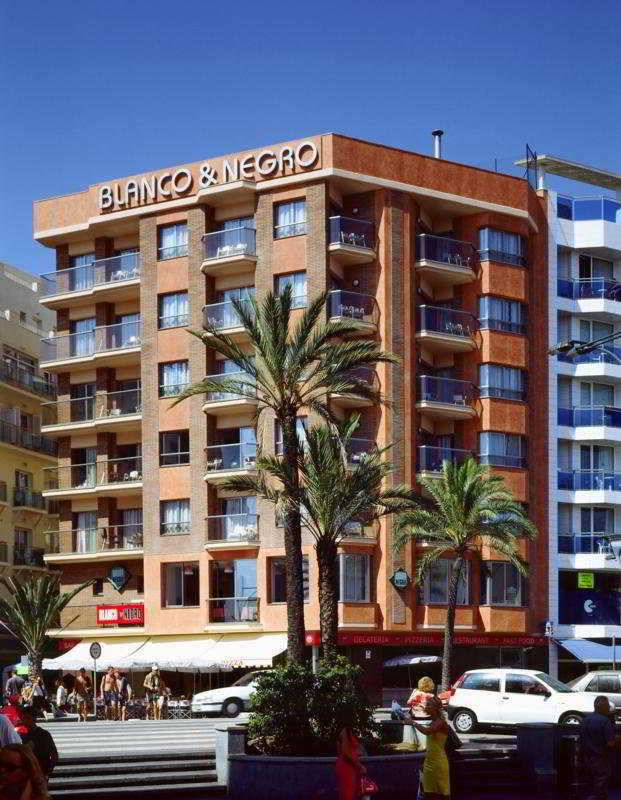 Blanco Y Negro Apartments Lloret de Mar Exterior foto